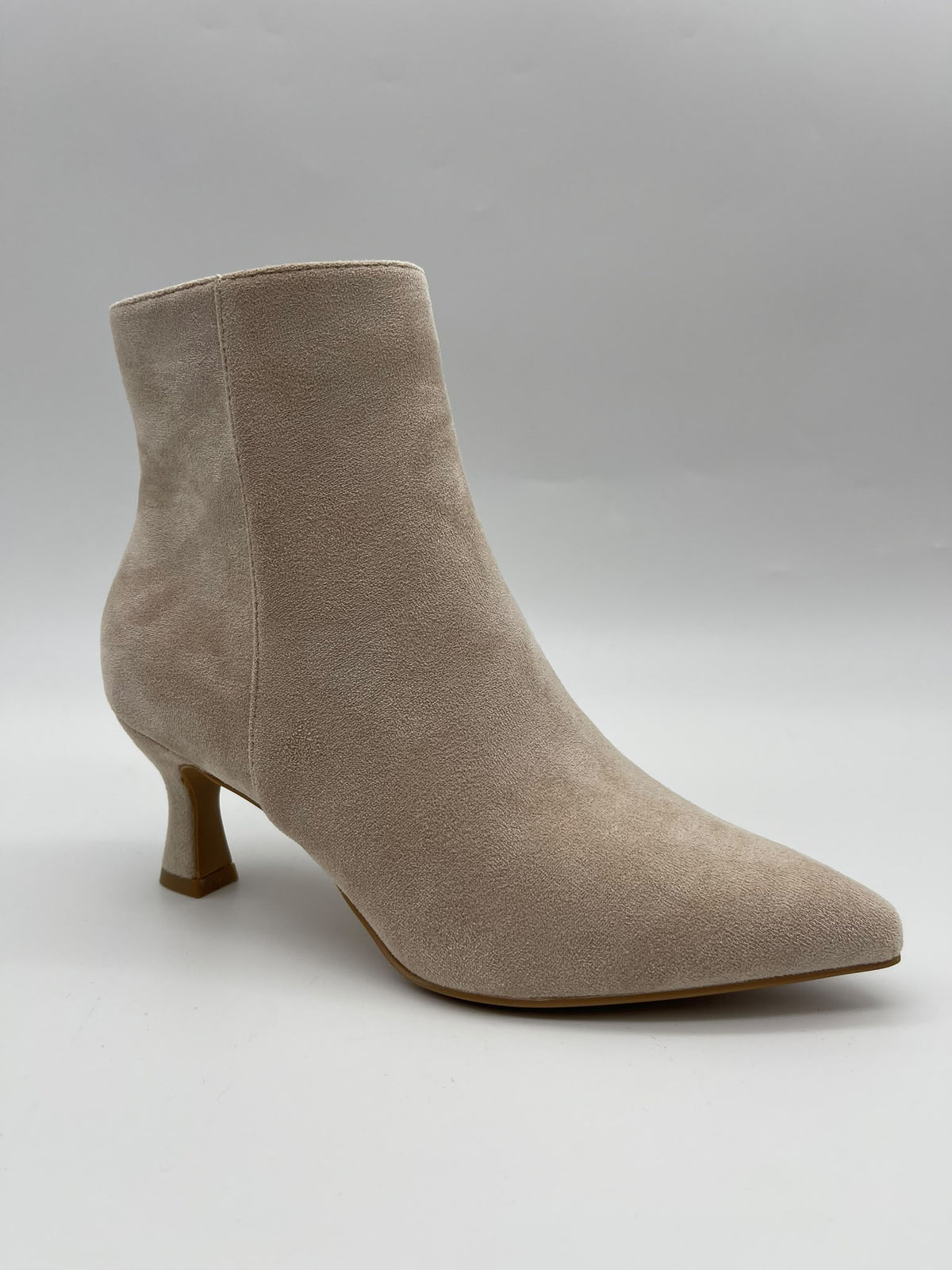 Pointed-Toe Kitten Heel Ankle Boots